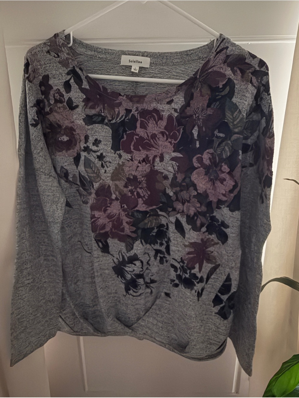 Soleillee Gray Flowered Shirt Size L